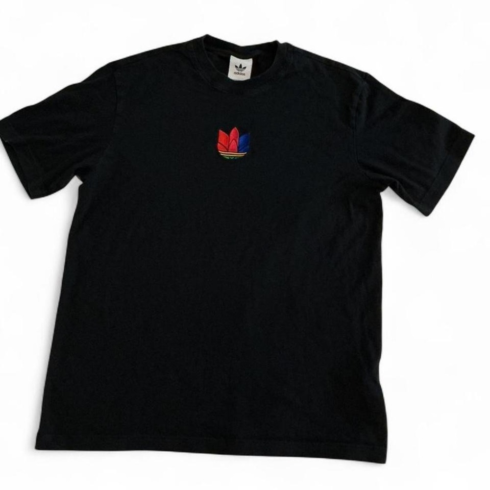 Adidas T-Shirt Mens L Black Excellent Multi-Color Embroidered Trefoil Logo Tee